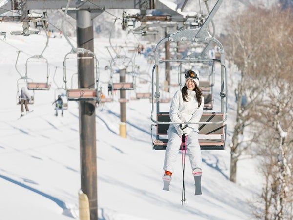 ■●【新宿発着Aタイム】朝発日帰り 苗場(※苗場エリア6時間券)【滞在約5時間40分-6時間10分】1